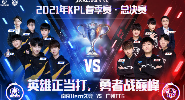 他的眼神依 他的眼神依